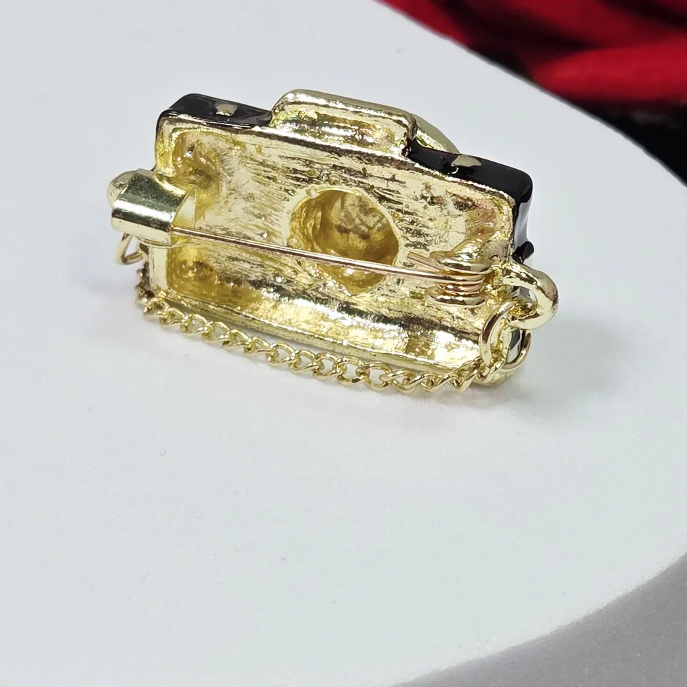 Vintage Camera Brooch Retro Photography Pin Gold Rhinestone Pearl